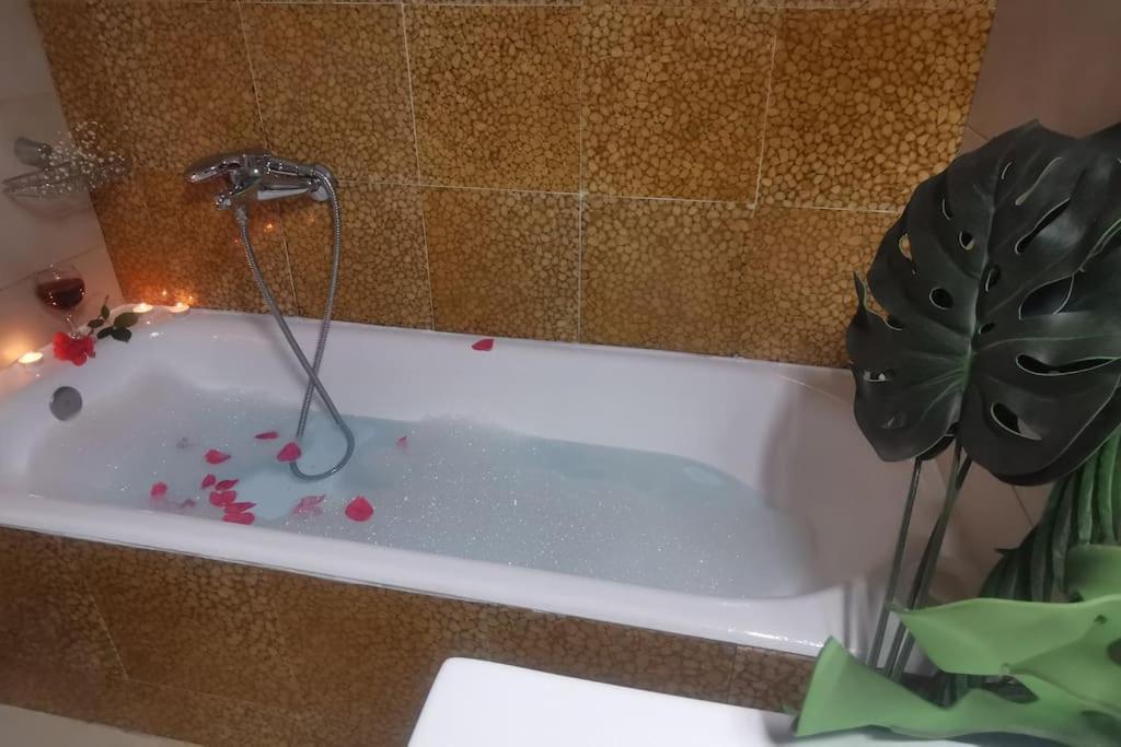 Athens Paradise Cozy 53 Sqm Apartament Near To Metro Bagian luar foto